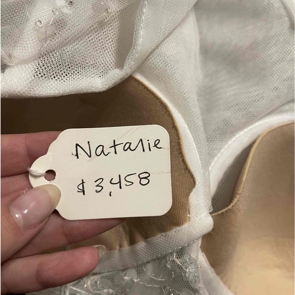 Size 16 Wona Concepts Natalie Wedding Dress Gown long sleeve sweetheart neckline - Picture 10 of 10